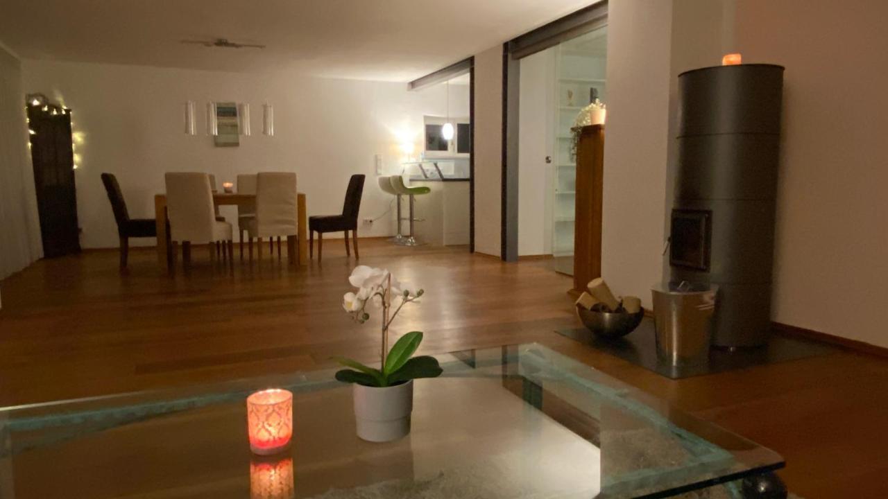 Fewo Luxus Wohnung Im Eigenen Ferienhaus, 120 Qm, Naehe Regensburg Mit Balkon, Terrasse & Garten, Gute Zuganbindung Laber Eksteriør bilde