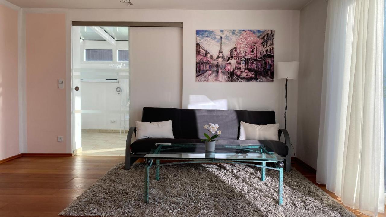 Fewo Luxus Wohnung Im Eigenen Ferienhaus, 120 Qm, Naehe Regensburg Mit Balkon, Terrasse & Garten, Gute Zuganbindung Laber Eksteriør bilde