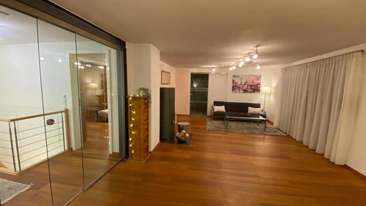 Fewo Luxus Wohnung Im Eigenen Ferienhaus, 120 Qm, Naehe Regensburg Mit Balkon, Terrasse & Garten, Gute Zuganbindung Laber Eksteriør bilde