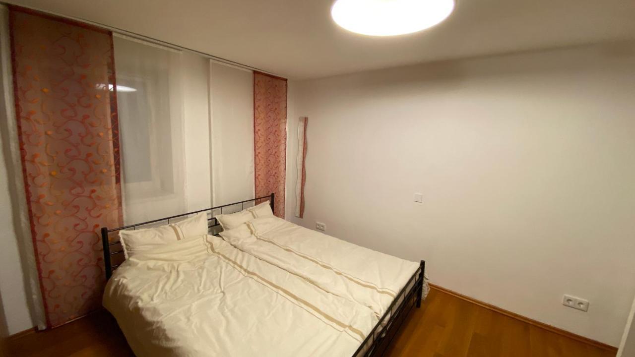 Fewo Luxus Wohnung Im Eigenen Ferienhaus, 120 Qm, Naehe Regensburg Mit Balkon, Terrasse & Garten, Gute Zuganbindung Laber Eksteriør bilde