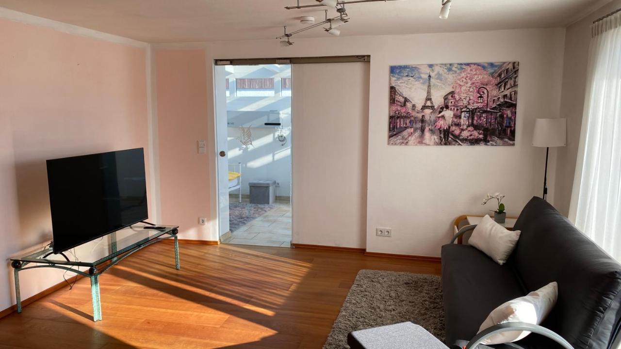 Fewo Luxus Wohnung Im Eigenen Ferienhaus, 120 Qm, Naehe Regensburg Mit Balkon, Terrasse & Garten, Gute Zuganbindung Laber Eksteriør bilde