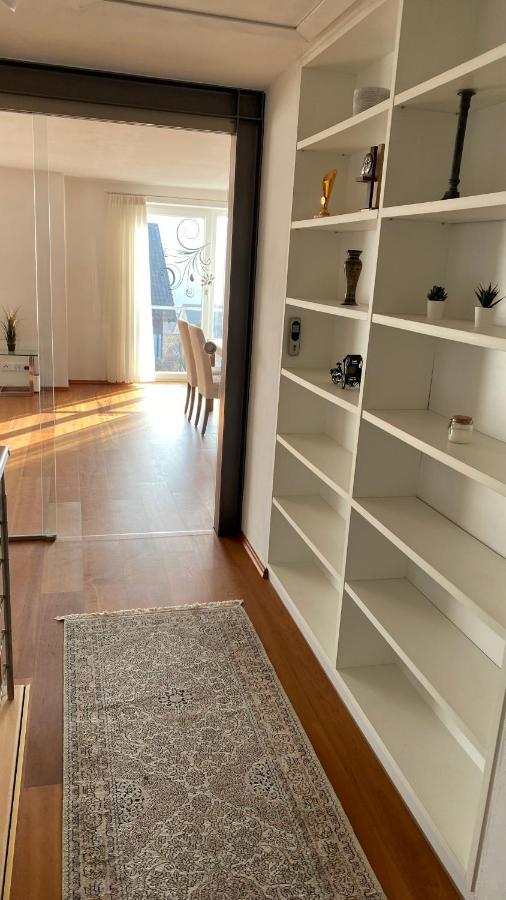 Fewo Luxus Wohnung Im Eigenen Ferienhaus, 120 Qm, Naehe Regensburg Mit Balkon, Terrasse & Garten, Gute Zuganbindung Laber Eksteriør bilde