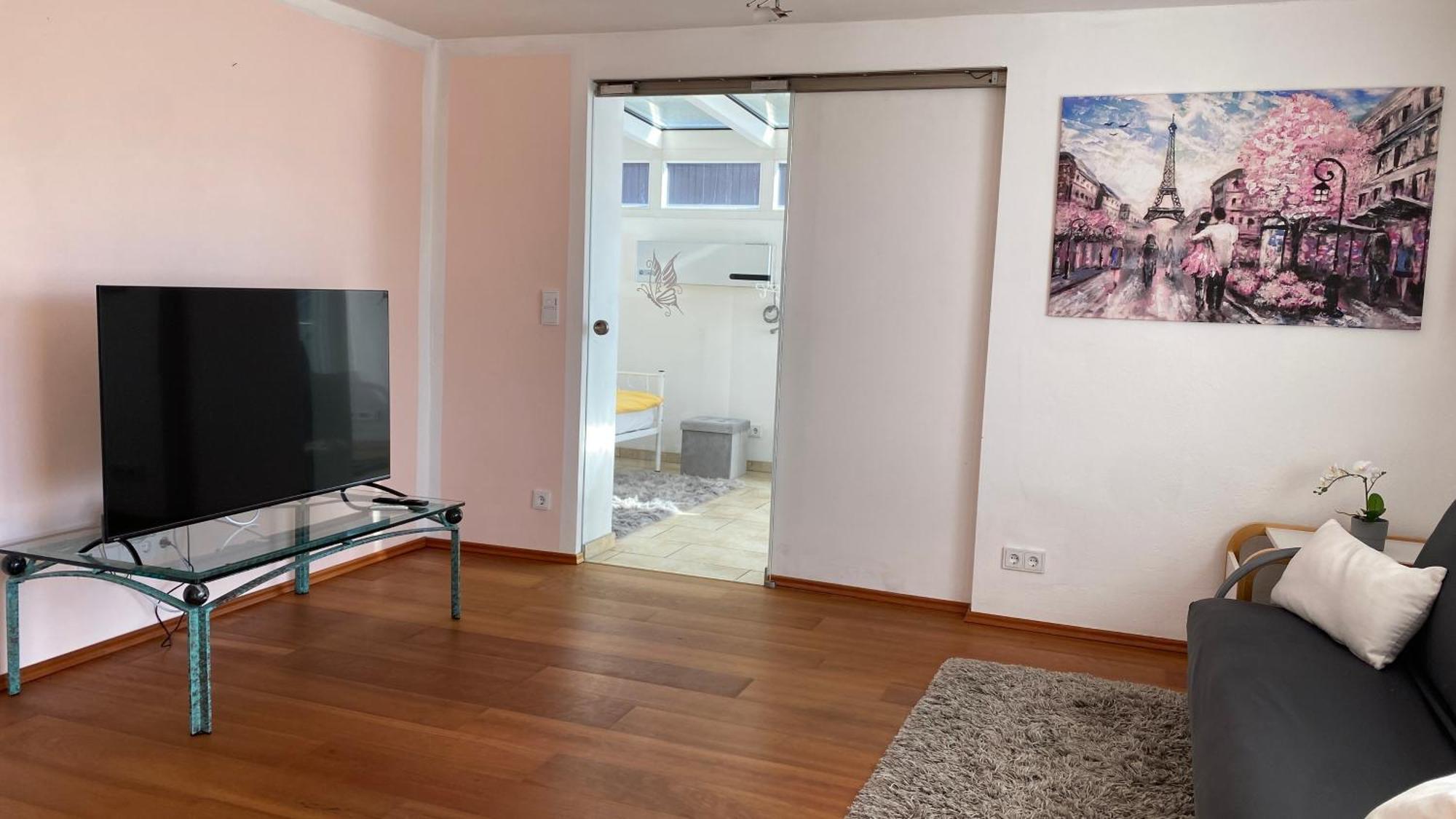 Fewo Luxus Wohnung Im Eigenen Ferienhaus, 120 Qm, Naehe Regensburg Mit Balkon, Terrasse & Garten, Gute Zuganbindung Laber Eksteriør bilde
